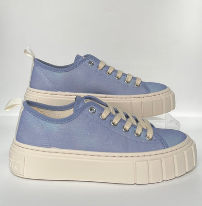 Victoria Lila Canvas Trainers