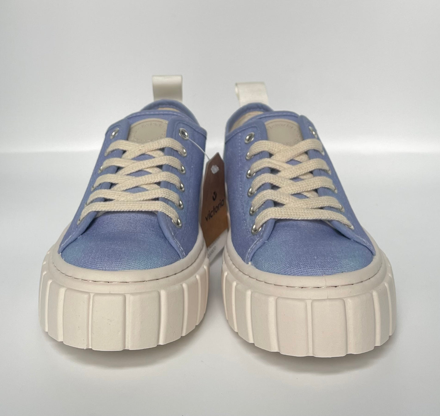 Victoria Lila Canvas Trainers