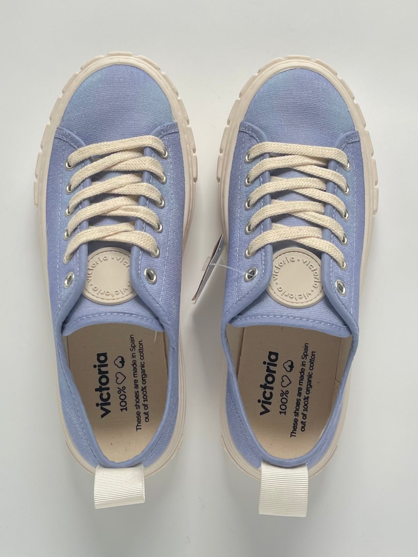 Victoria Lila Canvas Trainers