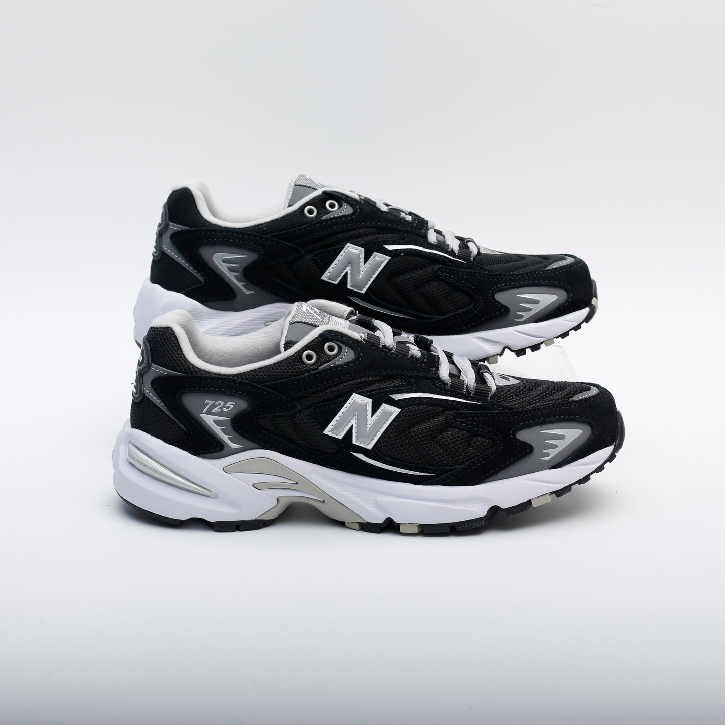 New Balance 725, Black Grey and White