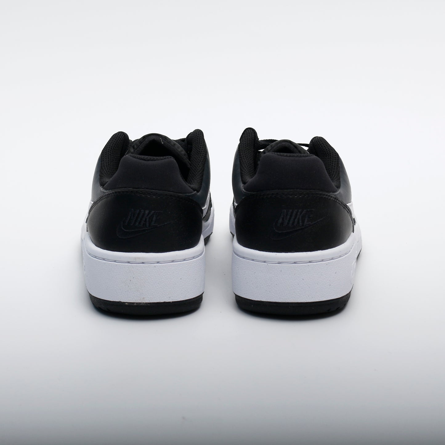 Nike Full Force Low Trainers, Black and White