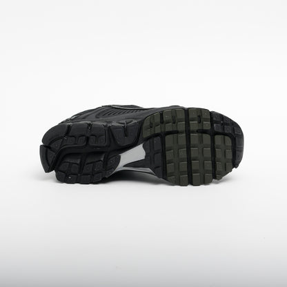 Nike Zoom Vomero 5, Black Metallic Pewter Sequoia