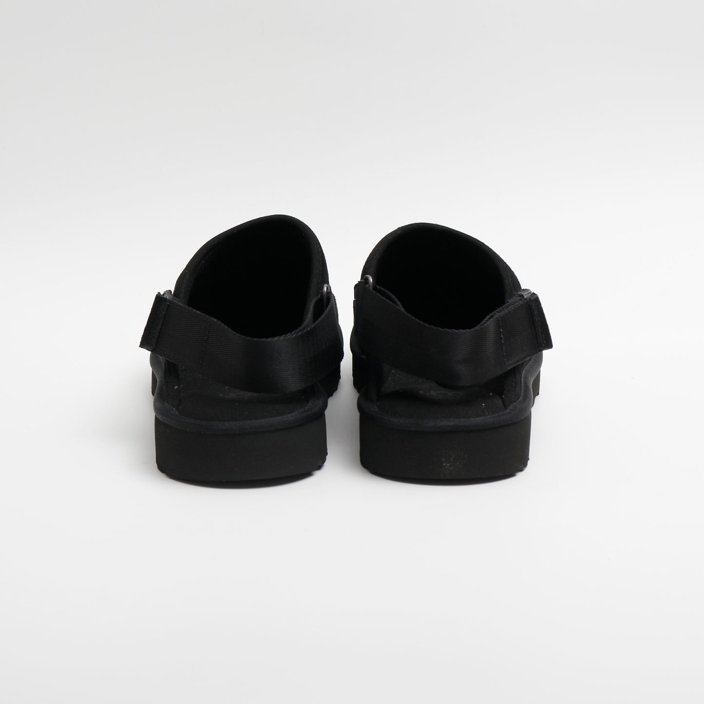 Ugg Goldencoast Clogs, Mens, Black Suede